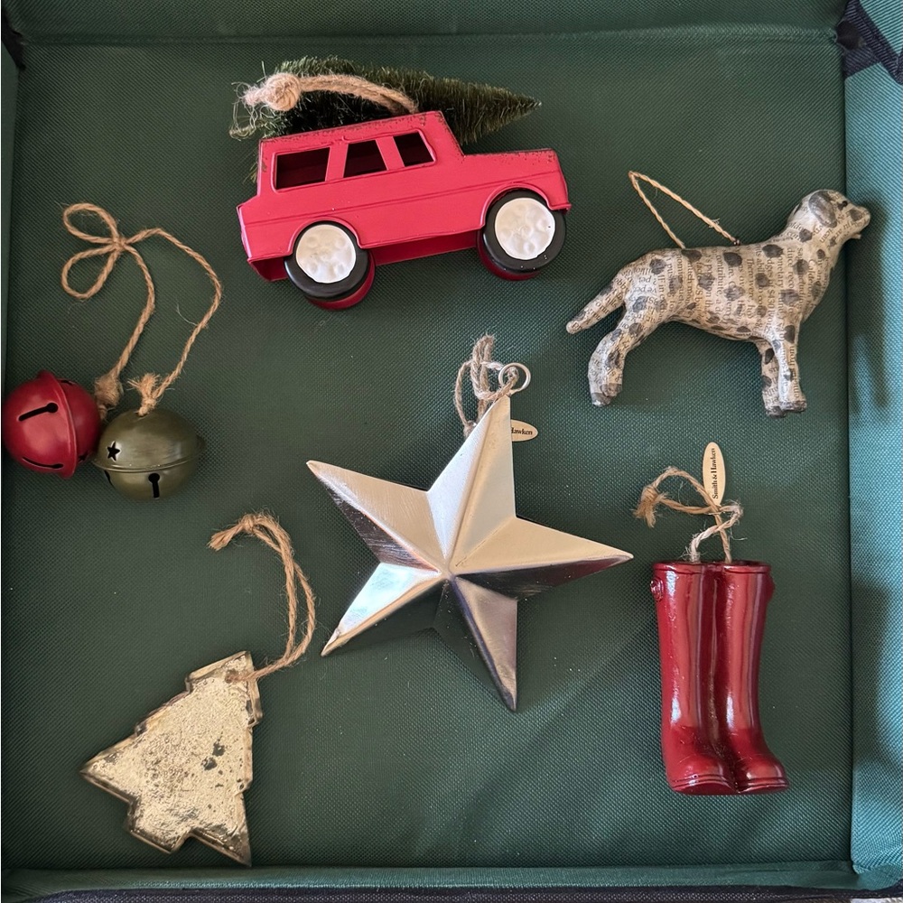Set of 6 ornaments